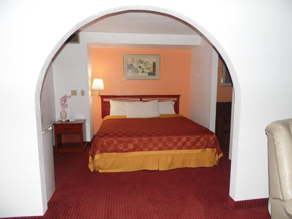 American Inn & Suites Boone Bilik gambar