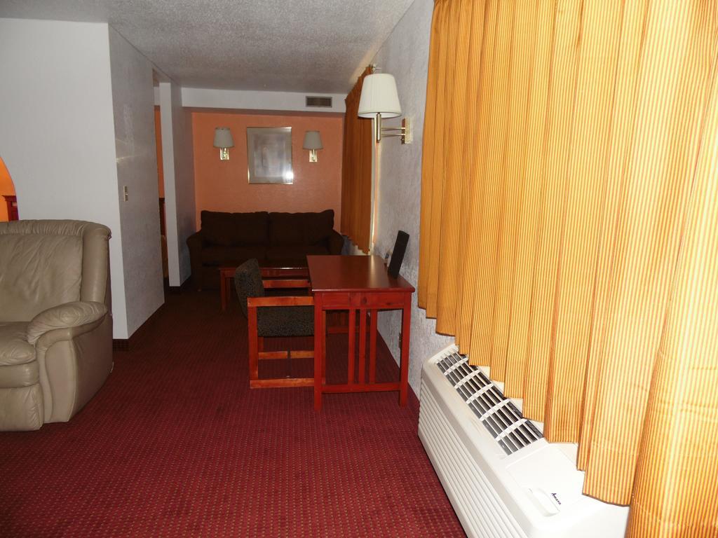 American Inn & Suites Boone Bilik gambar
